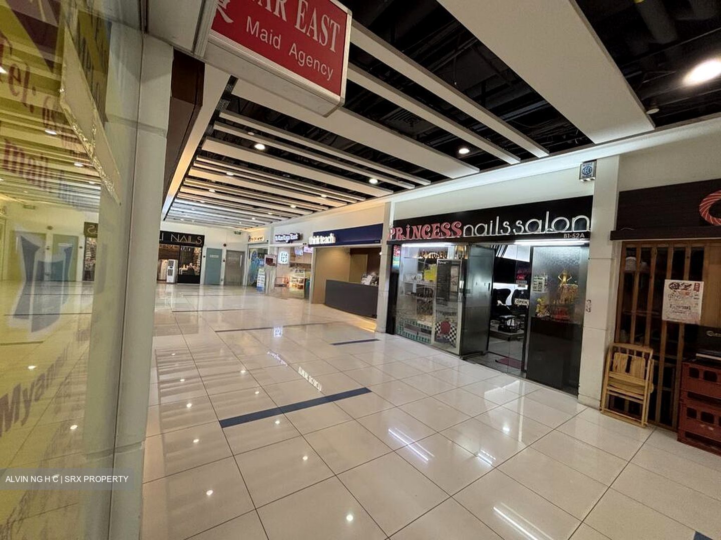 Mayfair Park (D21), Retail #486789271